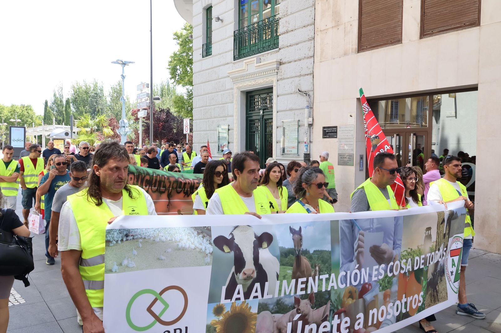Marcha silenciosa en homenaje a David Lafoz (32).JPG