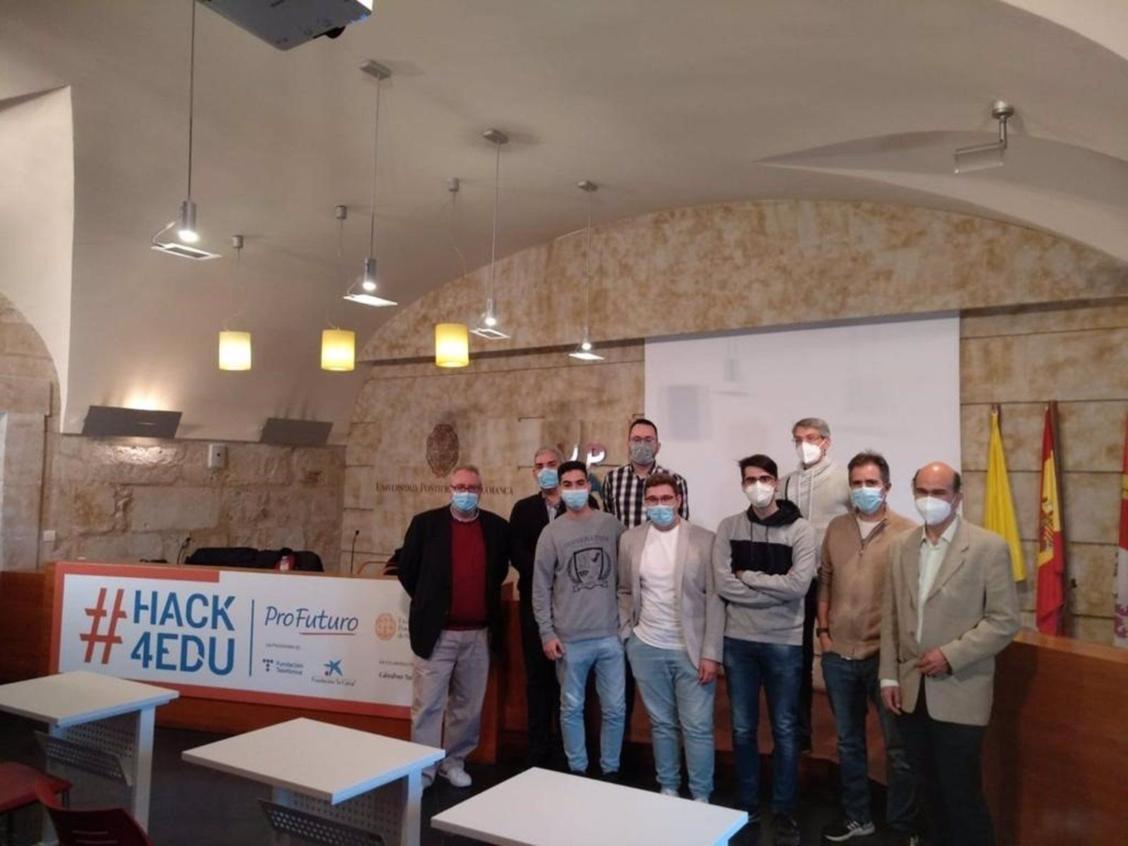 Participantes en el concurso #hack4edu .   PROFUTURO