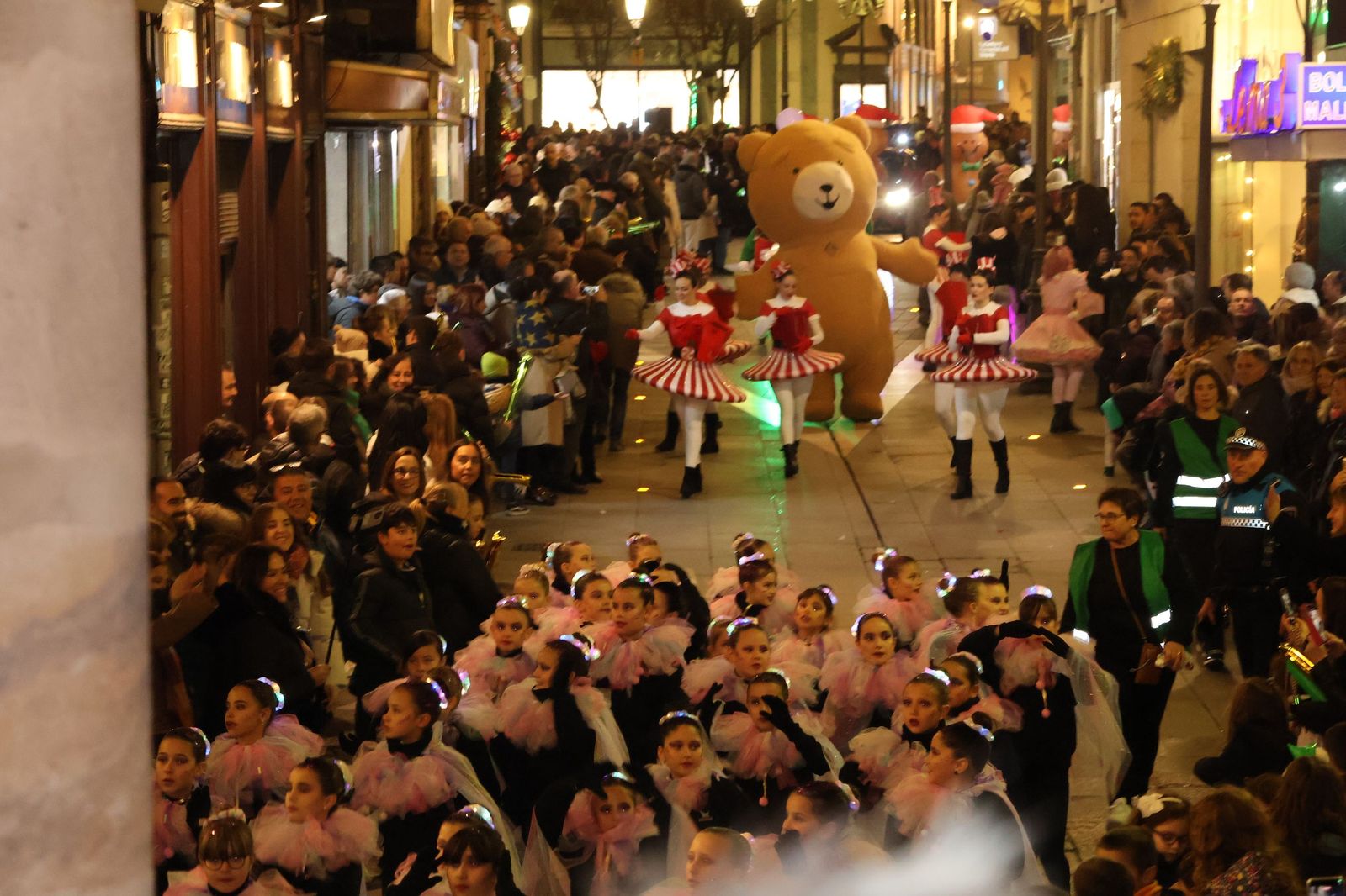 GALERÍA | El animado pasacalles de Escena por el centro de Zamora, en imágenes
