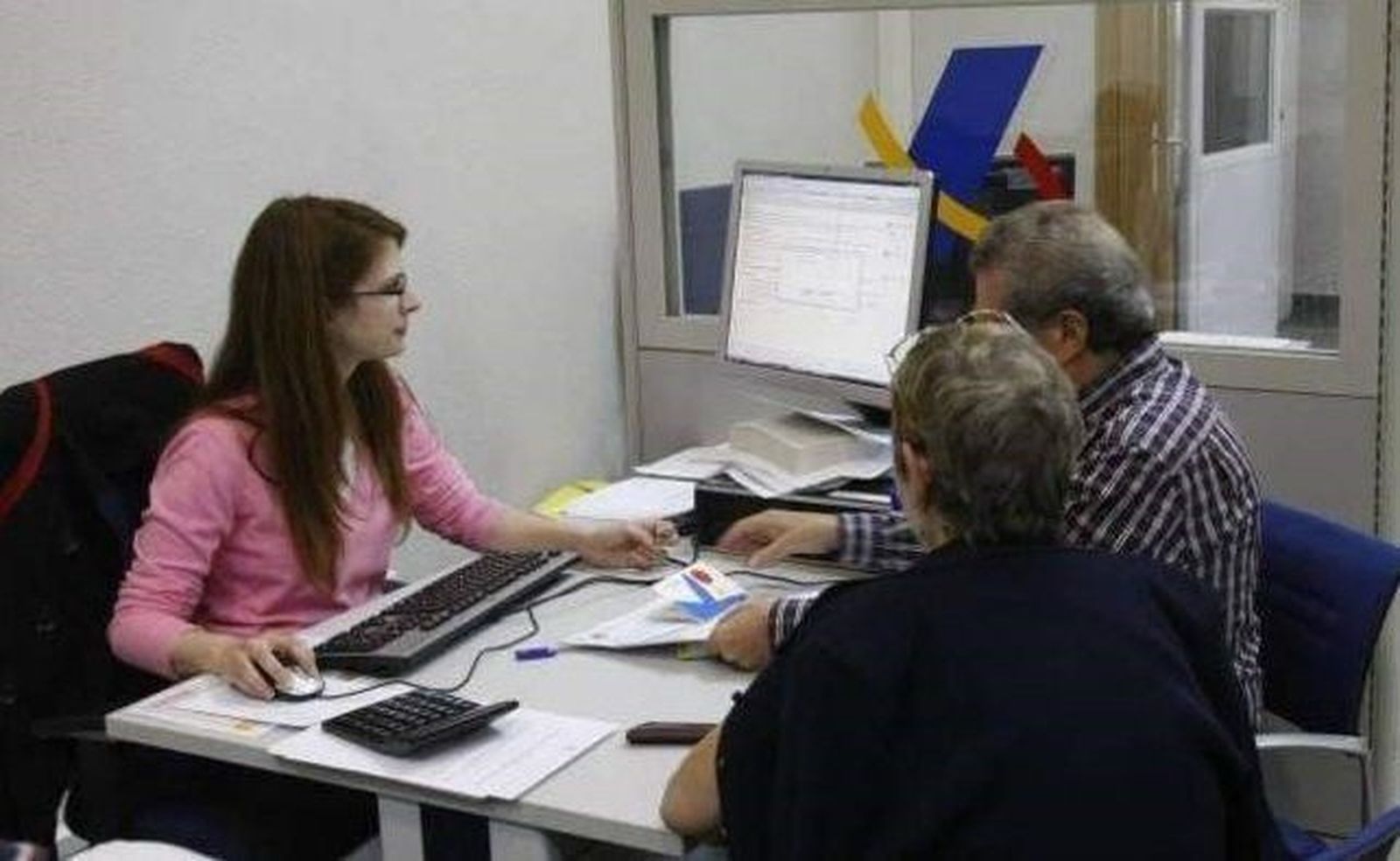 ¿Puedo incluir a mis padres en la declaración de la renta?