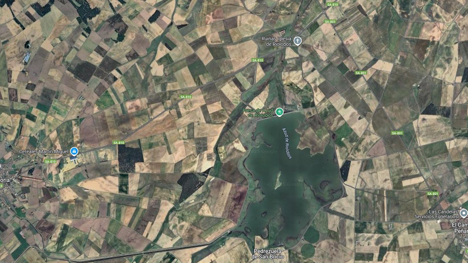 Azud Riolobos desde el cielo. Imagen Google Maps Azud Riolobos desde el cielo. Imagen Google Maps