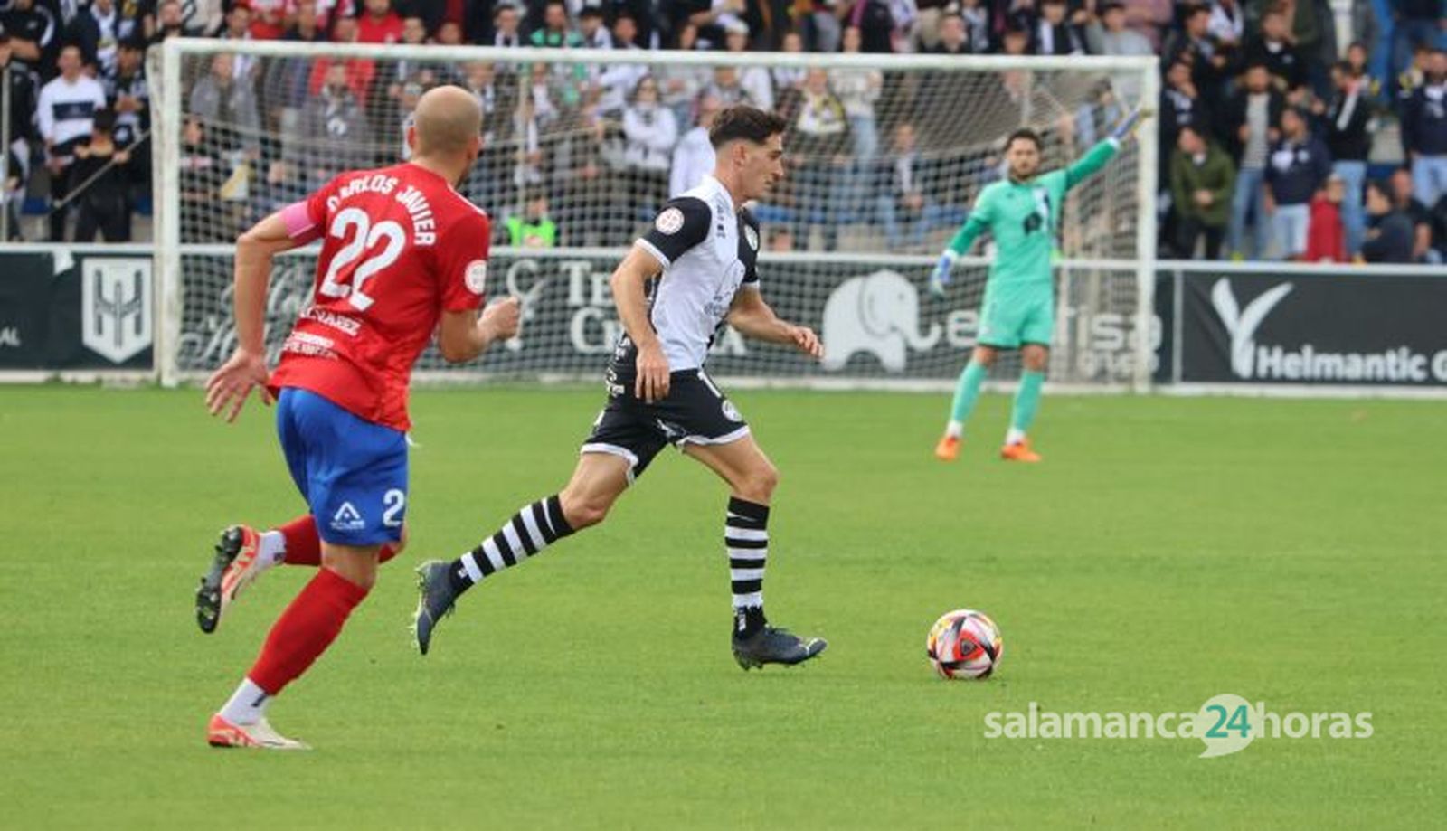 Adri Gómez, ante el Tarazona | FOTO ANDREA MATEOS
