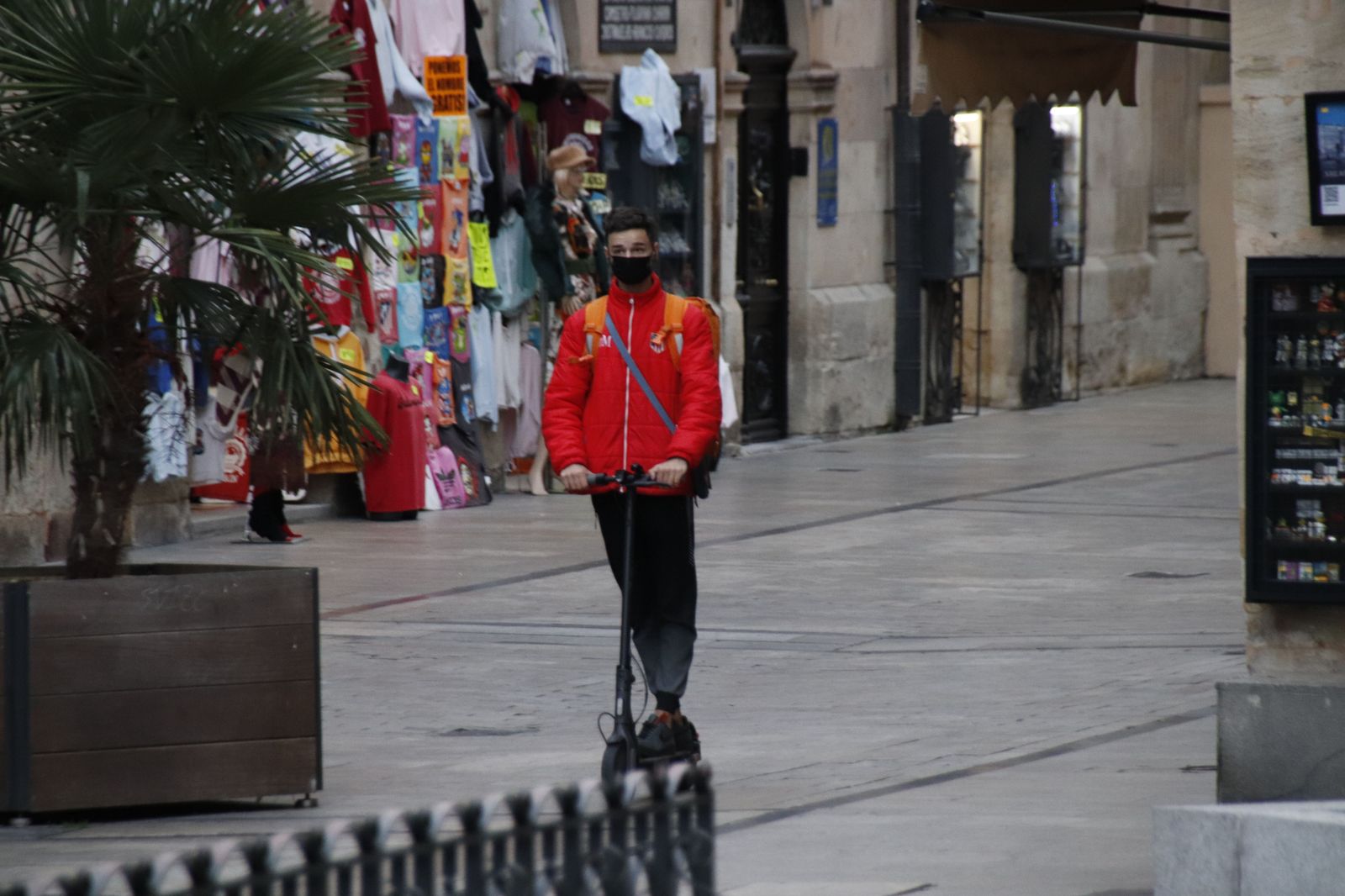 Patinete eléctrico. Foto de archivo