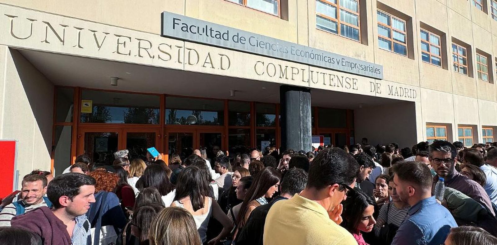 RTVE suspende sus oposiciones por una filtración de las preguntas RTVE suspende sus oposiciones por una filtración de las preguntas
