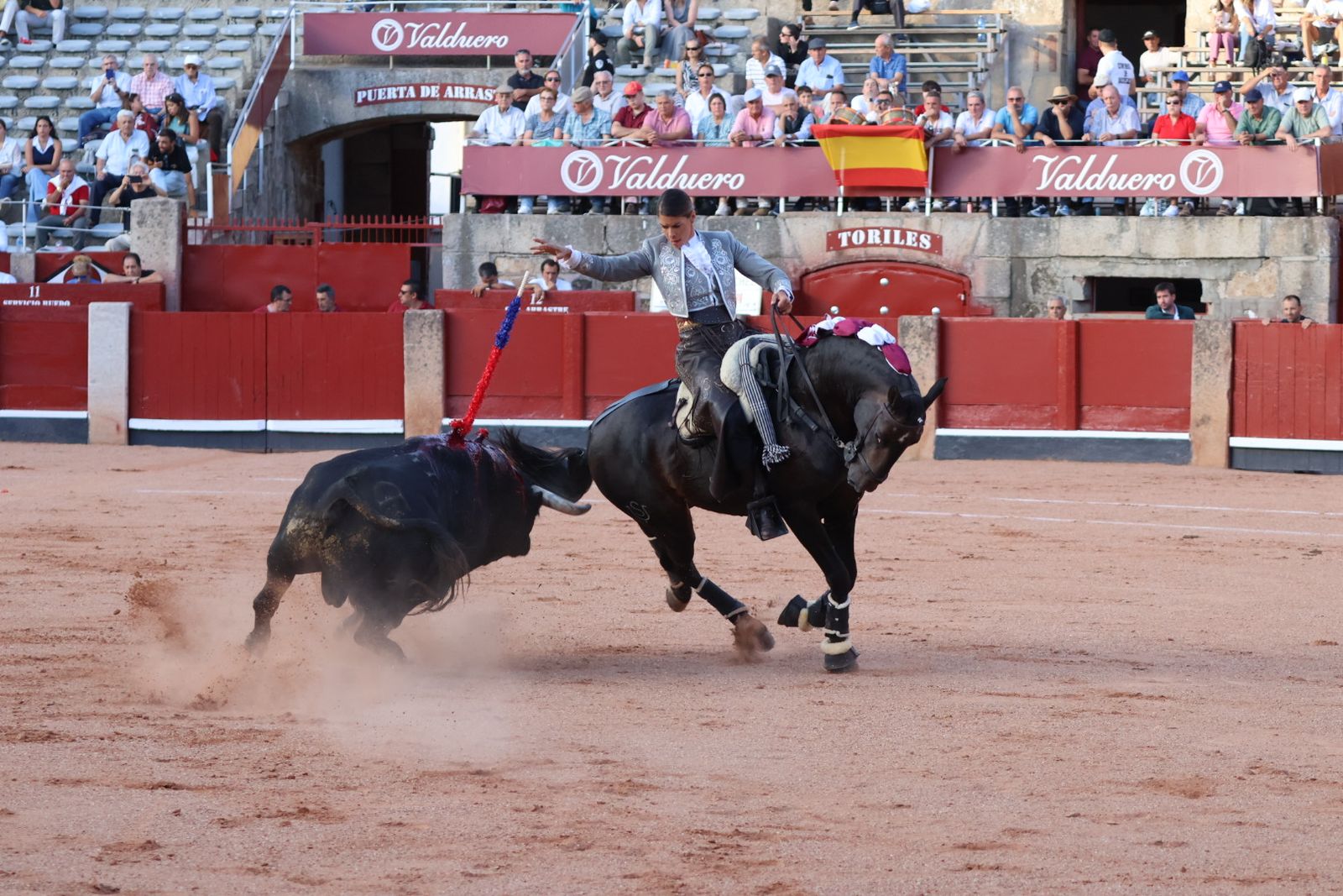 La Glorieta revive el aroma de la feria taurina con el primer festejo: Lea Vicens, Raquel Martín y Olga Casado