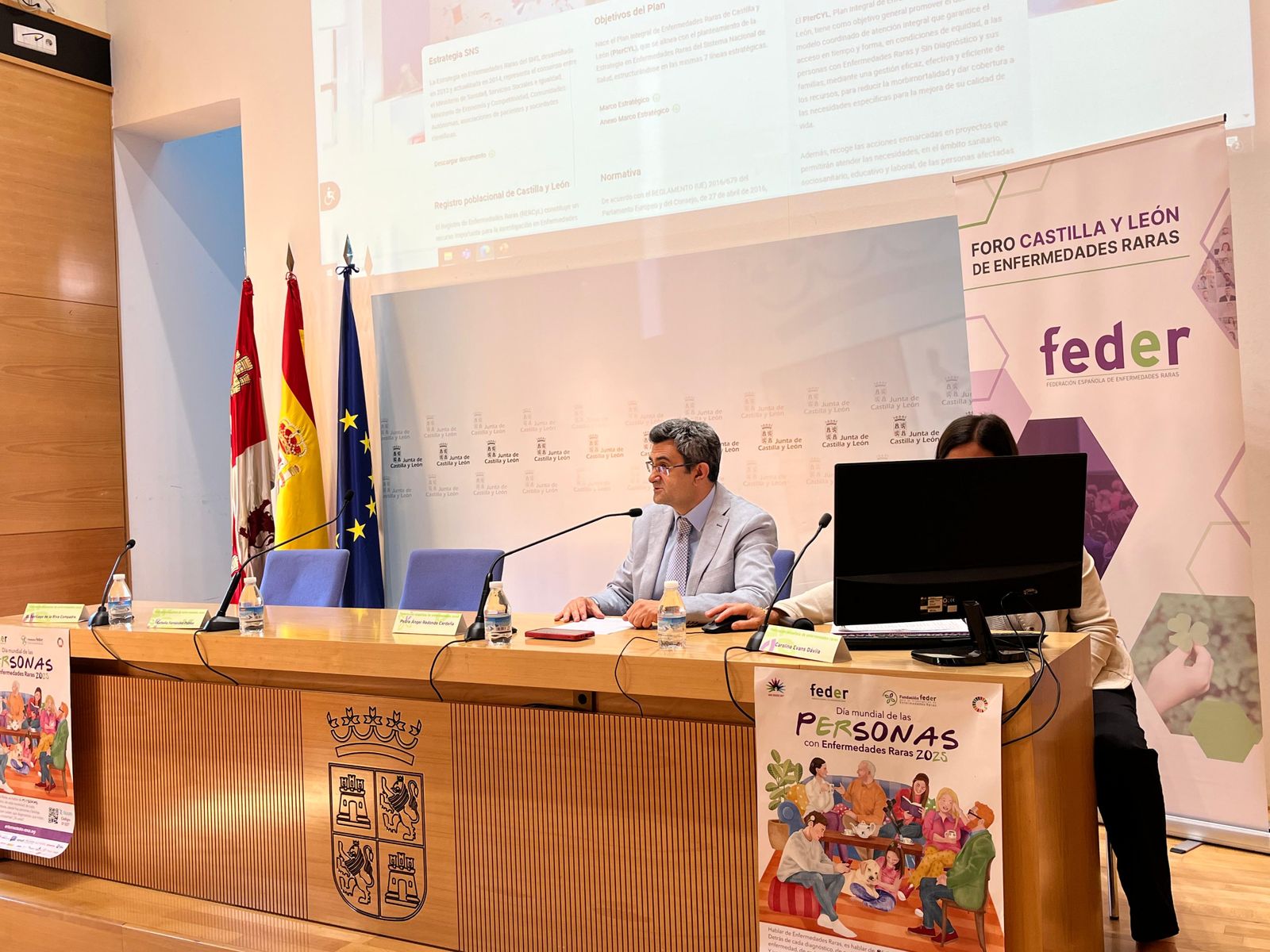 Sanidad presenta una nueva página web dedicada a ofrecer información sobre enfermedades raras en Castilla y León