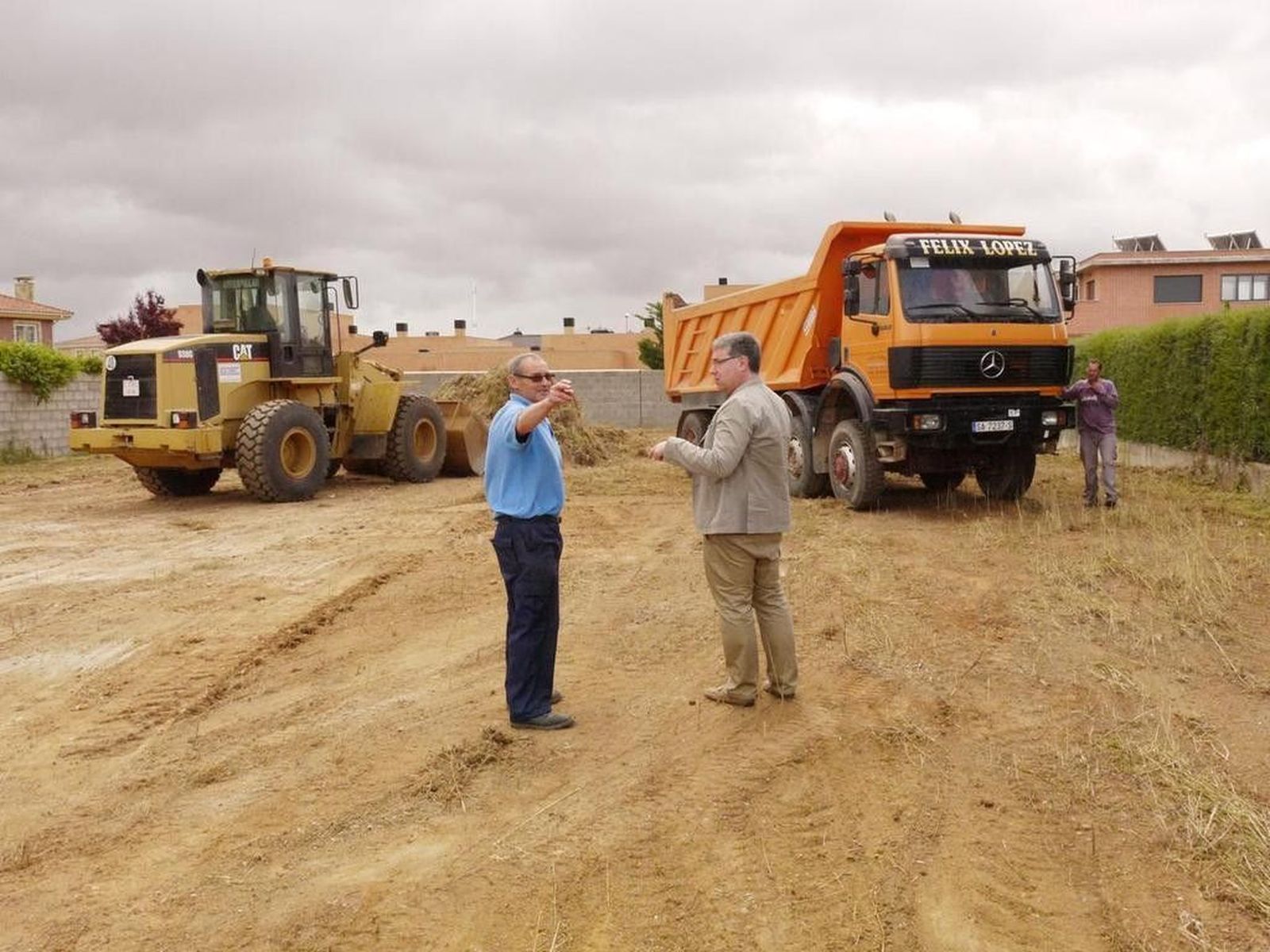 Más de 40 propietarios se han acogido ya al nuevo servicio municipal de limpieza de solares