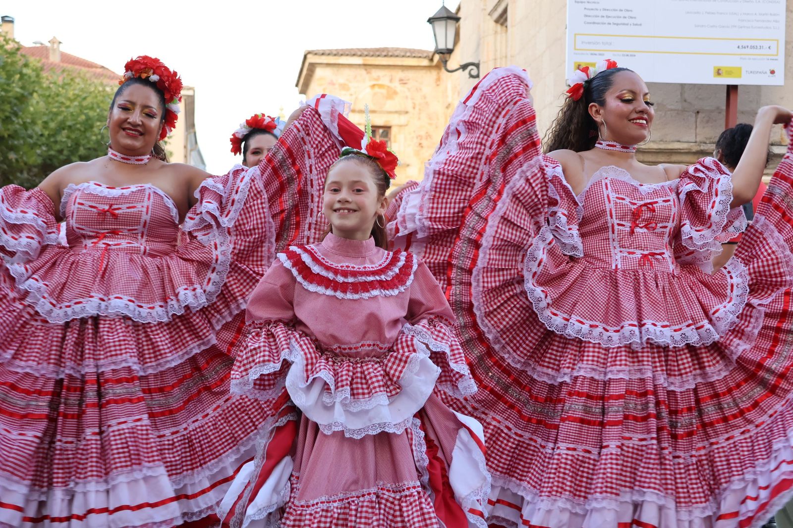 Desfile del XXI Festival Internacional de Folklore (32).JPG