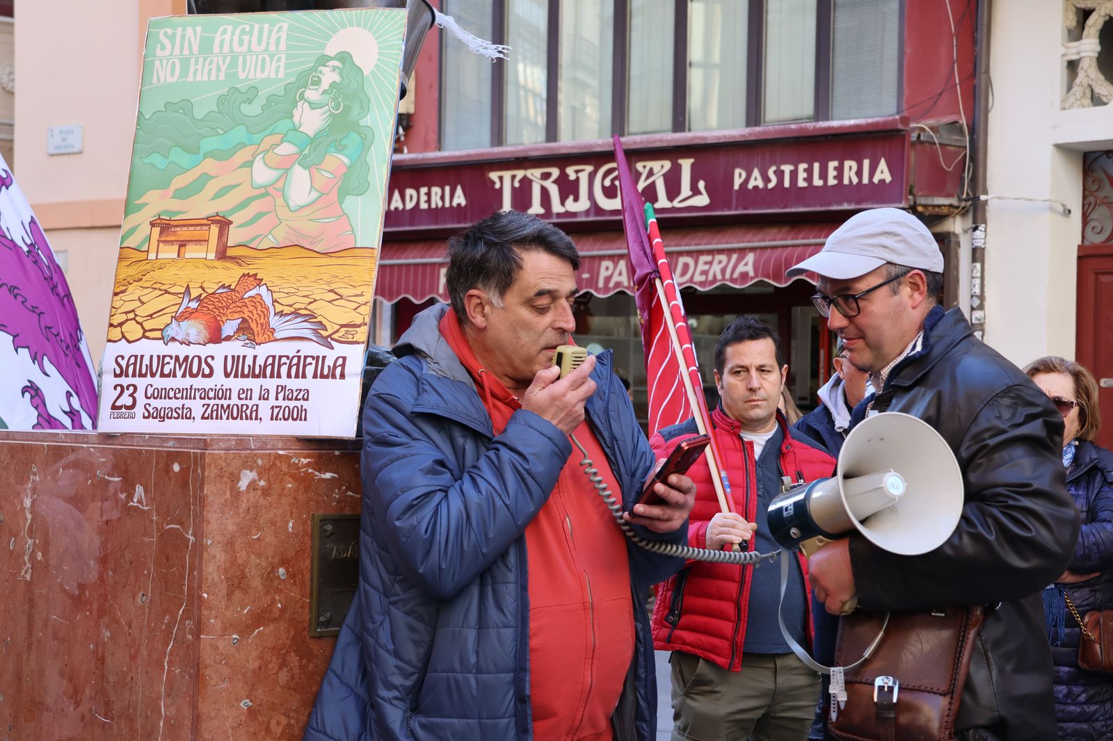 concentracion-en-la-plaza-sagasta-26