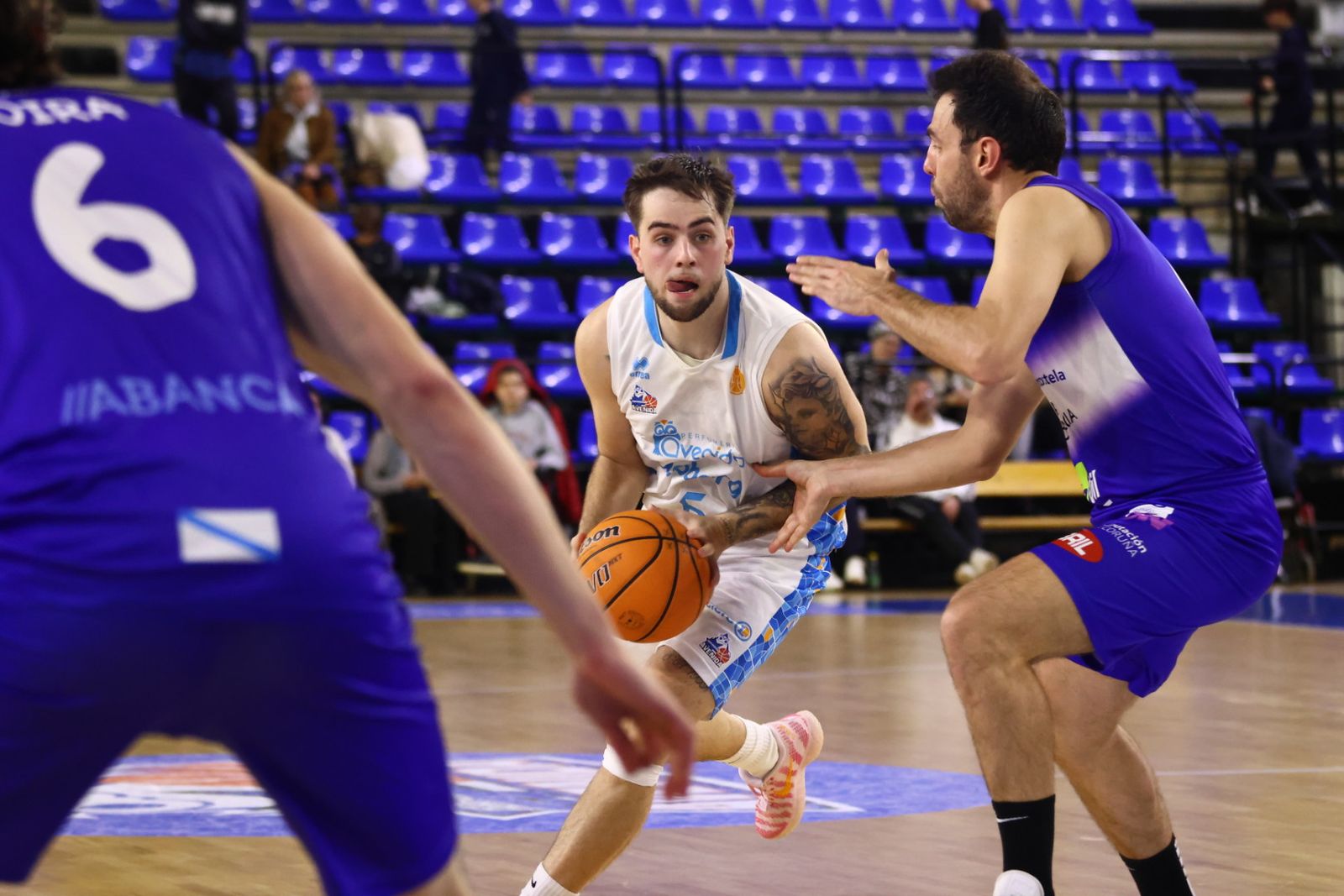 Perfumerías Avenida - CB Rosalía