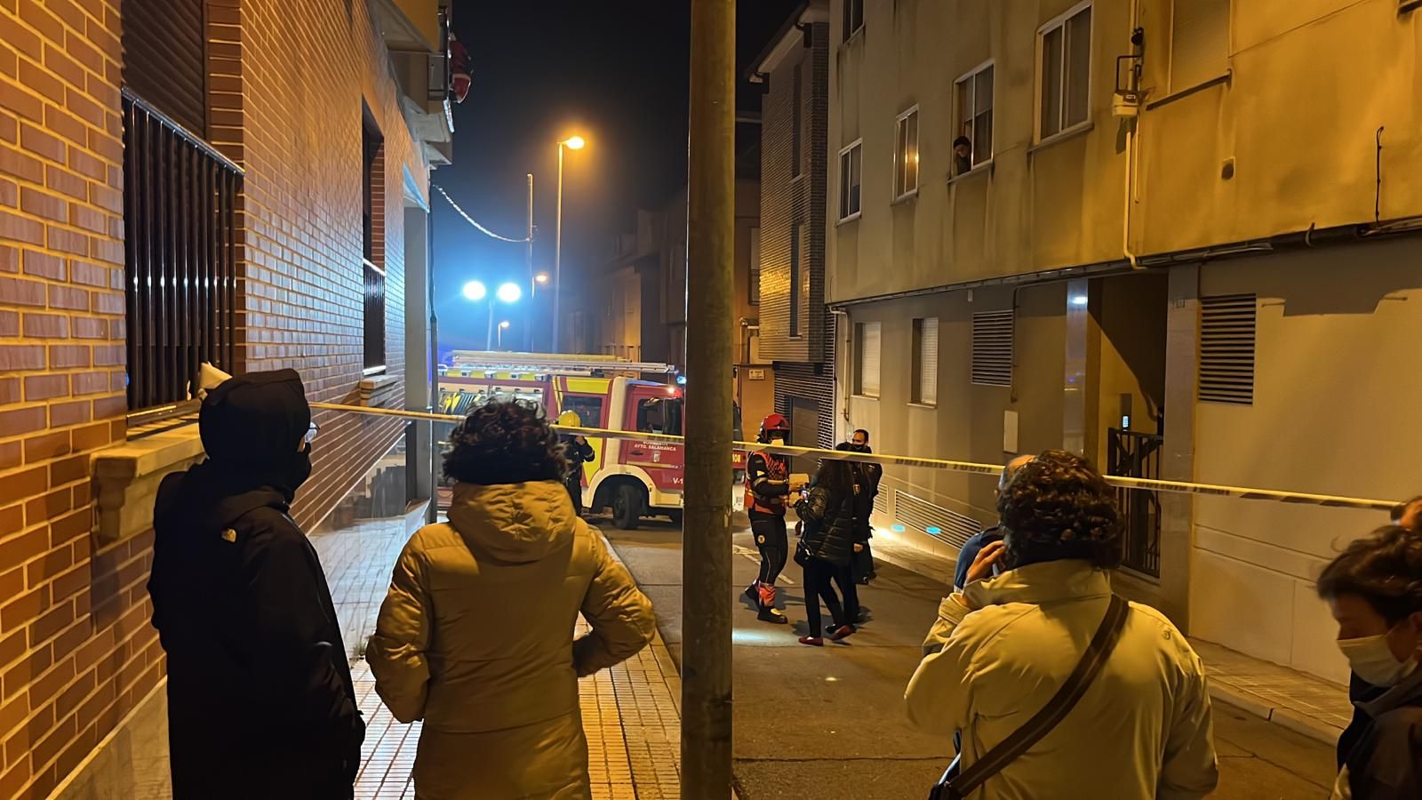 Alarma por un incendio en un garaje comunitario de la calle Escuelas Viejas