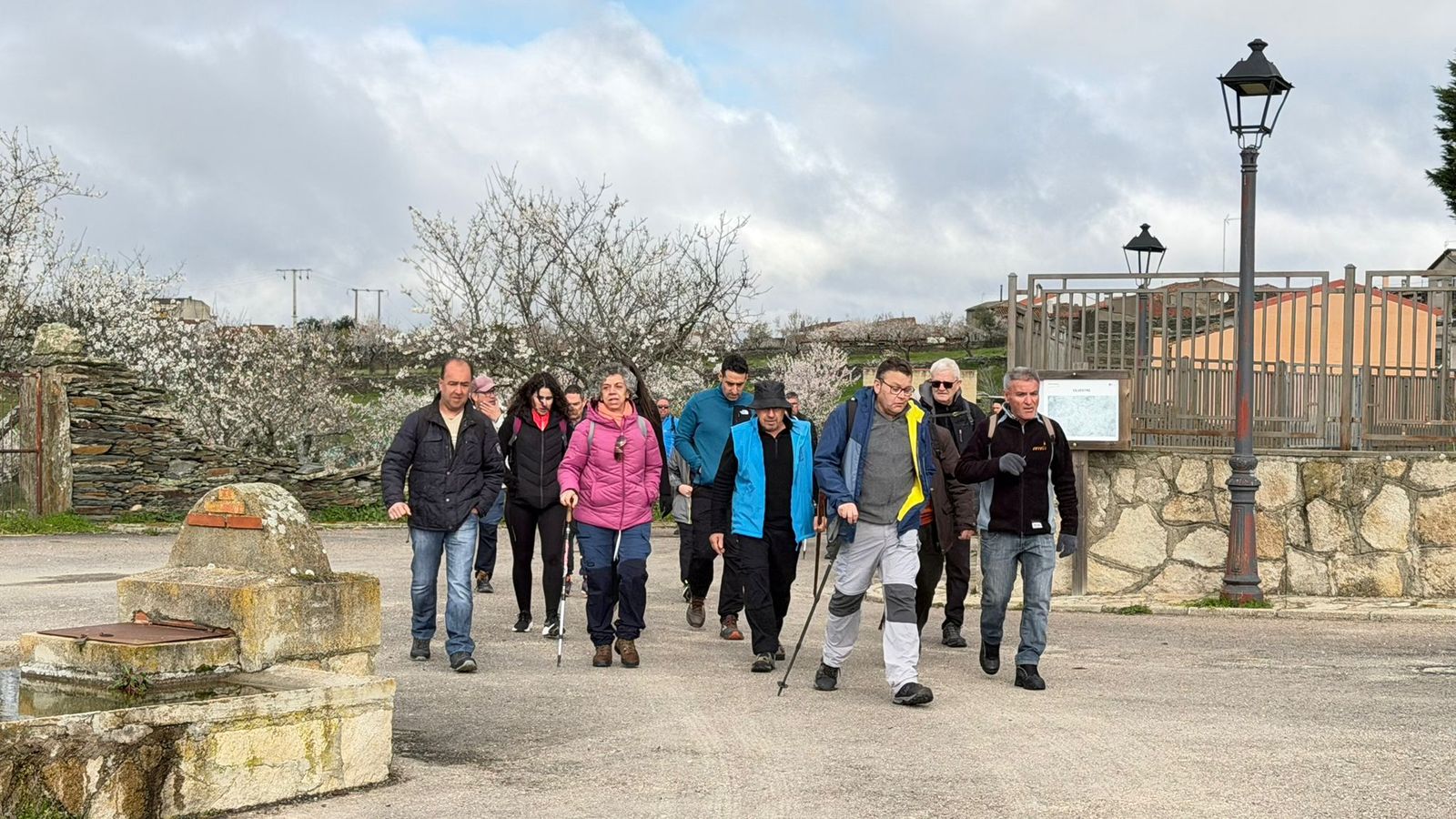 Marcha senderista en Vilvestre