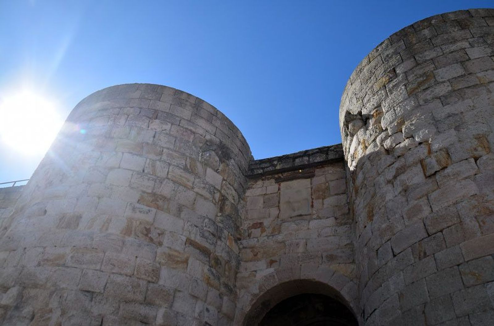 Tiempo meteo despejado arco urraca sol