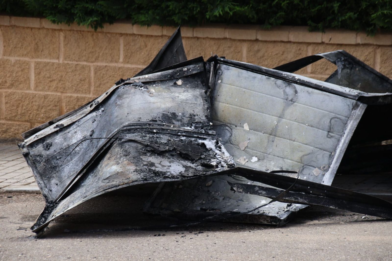 f3e5d984-a62c-4dfd-88b8-db47eb4f56fc