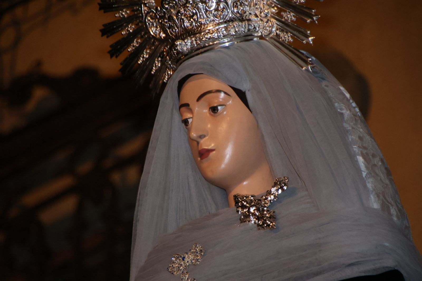 El Cristo de los Doctrinos y la Virgen de la Amargura saludan a sus fieles en Salamanca