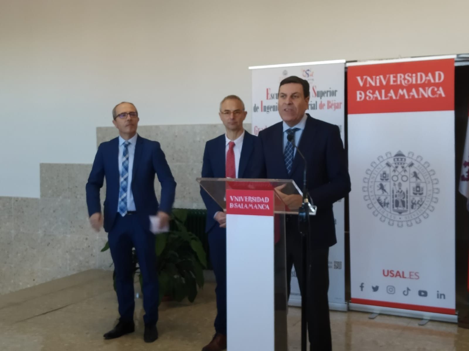 inauguracion-de-los-laboratorios-de-reindustrializacion-de-la-escuela-tecnica-superior-de-ingenieria-industrial-de-bejar-7