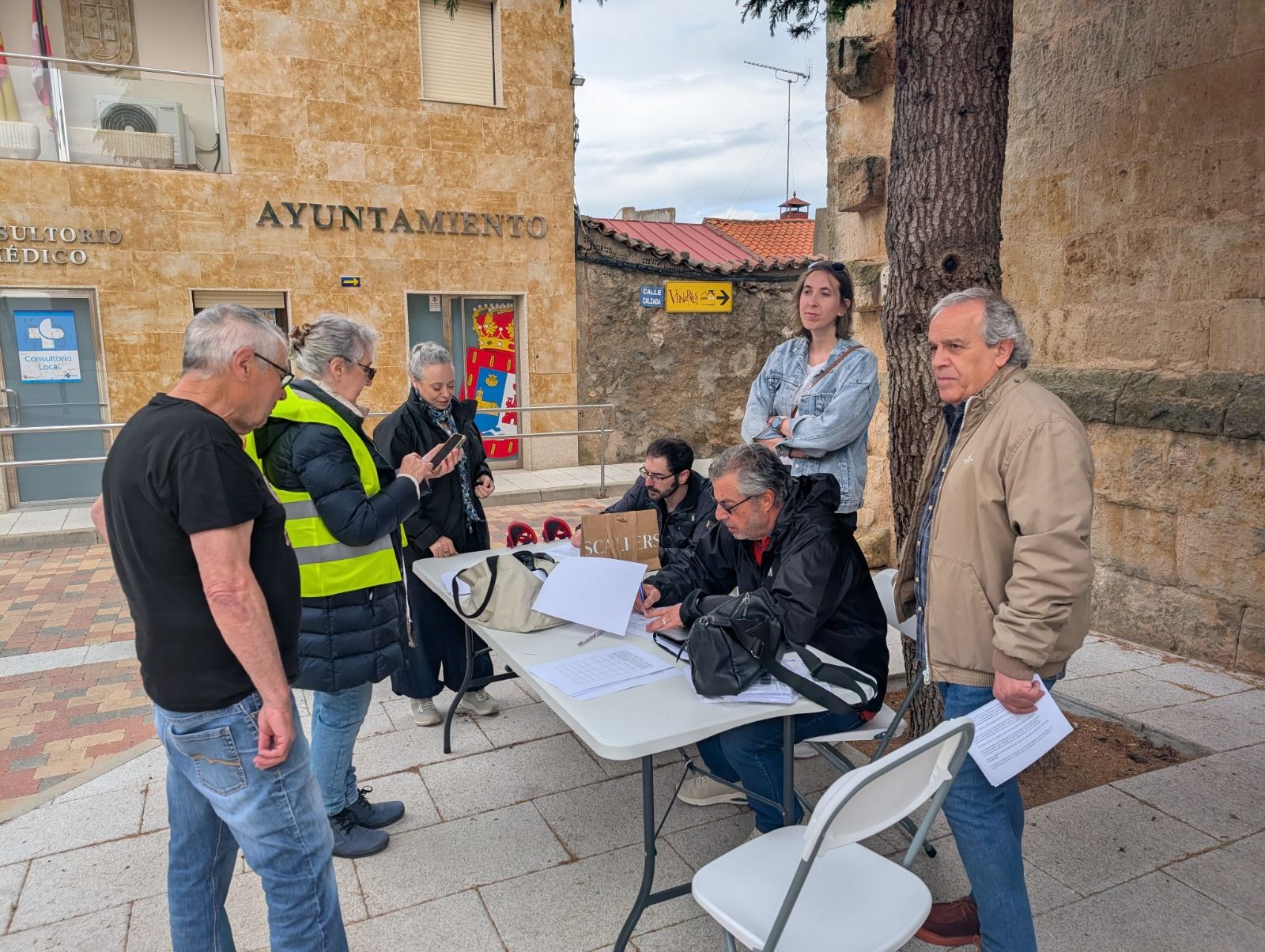 Los vecinos de Castellanos de Villiquera se movilizan ante el "silencio administrativo" por la planta de biogás