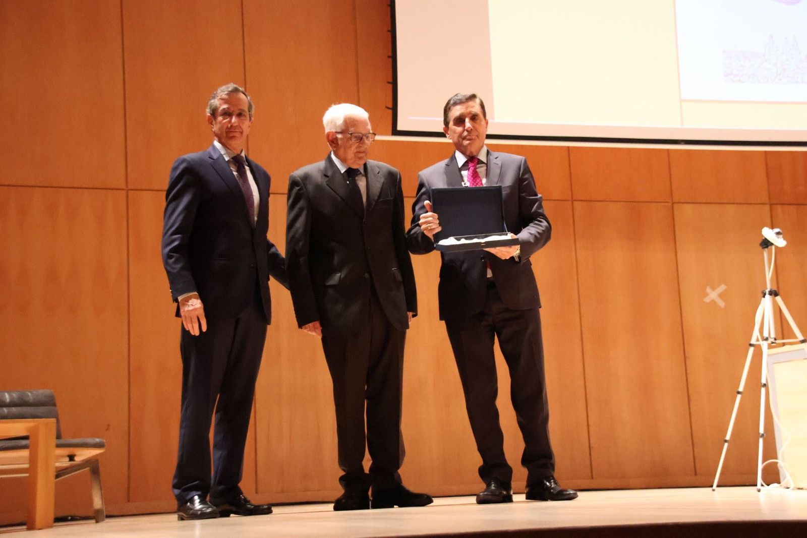 20231110191811-img-8728