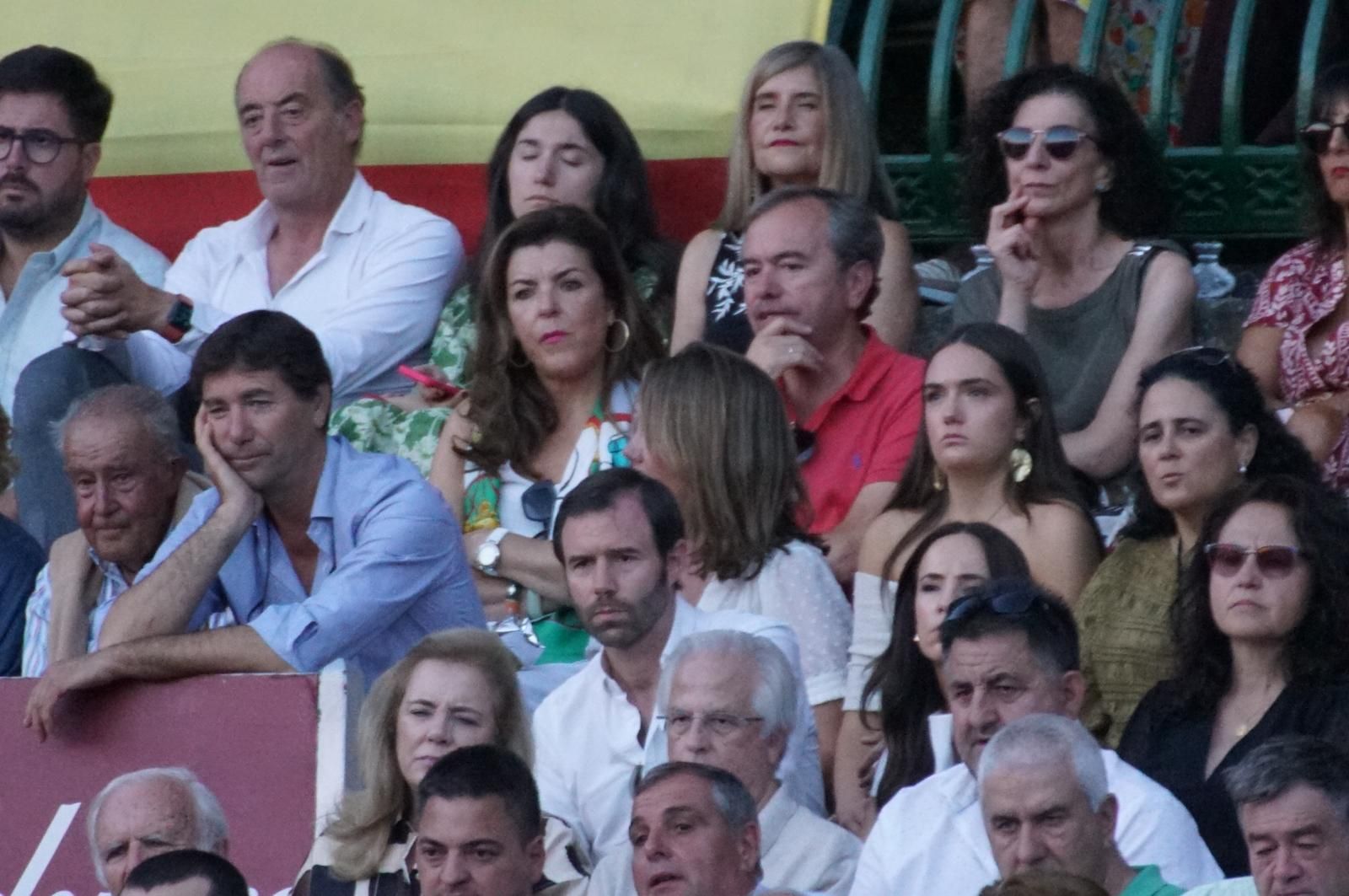 Así ha vivido la afición de La Glorieta el primer cartel de figuras de la feria: imágenes del ambiente en los tendidos y en el patio de cuadrillas