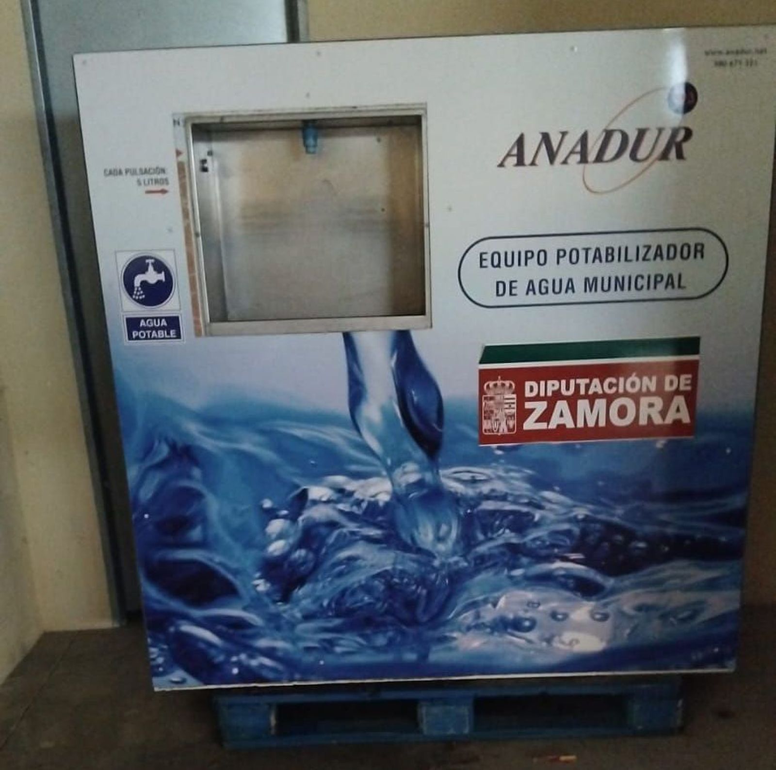 La Diputación instala una potabilizadora de agua portátil