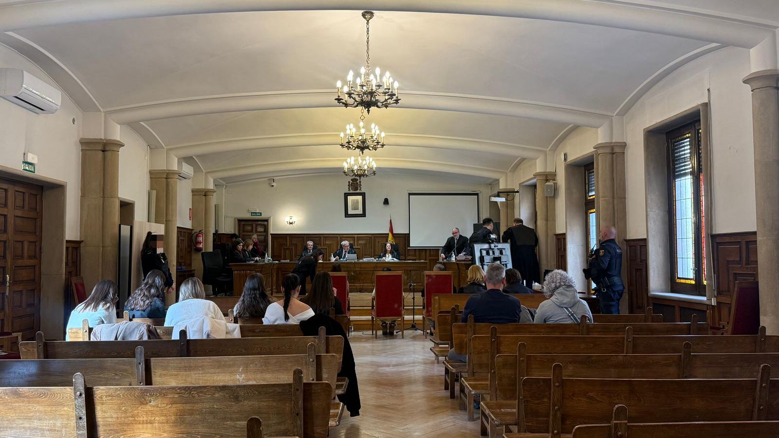 Juicio por explotación sexual chinas