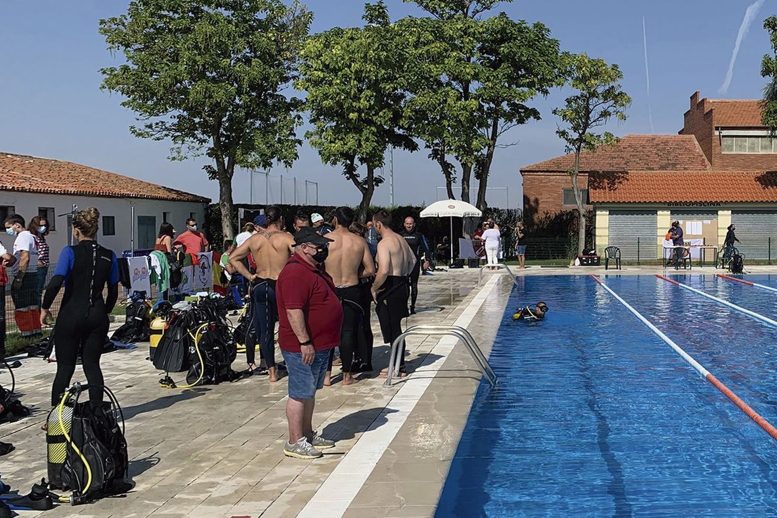 Las piscinas municipales de Peñaranda de Bracamonte han acogido el I Open de buceo de competición