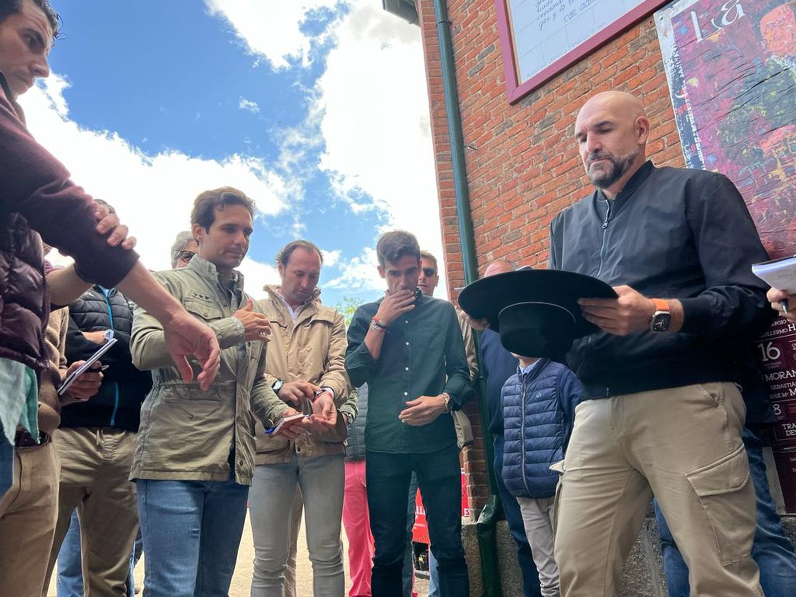 ambiente-durante-el-sorteo-de-los-el-puerto-de-san-lorenzo-y-la-ventana-del-puerto-44