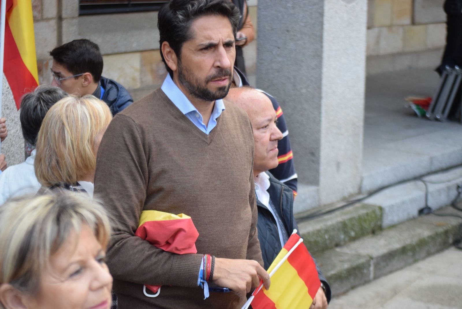 concentracion-del-pp-contra-la-amnistia-11