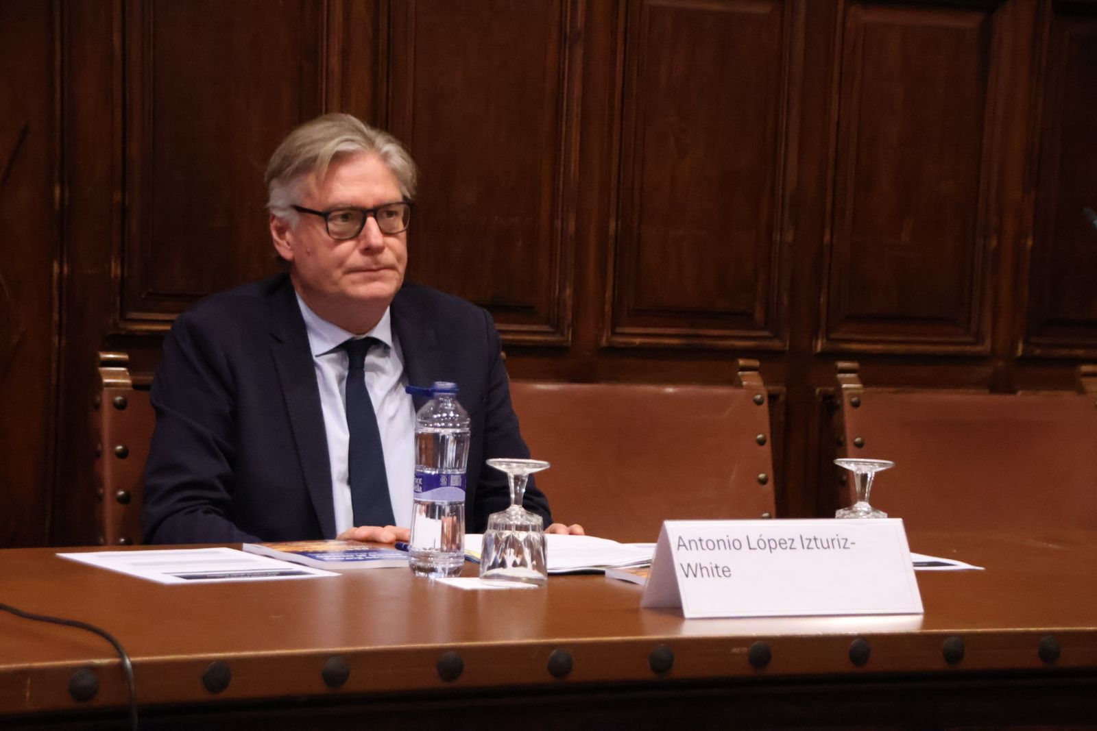 ASELUS entrega distinción al eurodiputado Antonio López-Istúriz White