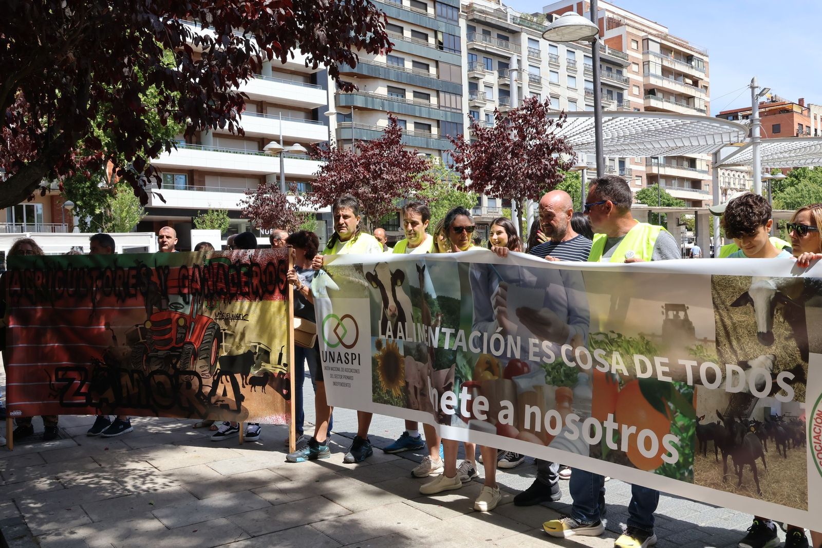 Marcha silenciosa en homenaje a David Lafoz (20).JPG