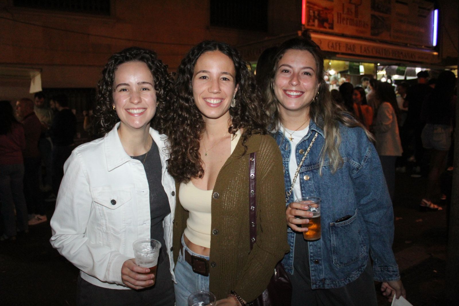 Ambiente en la Feria de Día en la tarde de este jueves