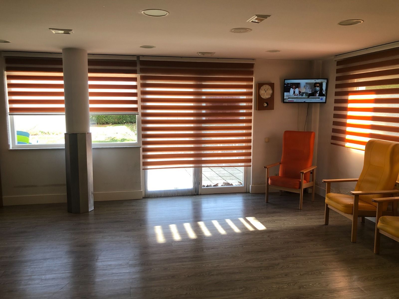 4dd1c84b-e5dd-4cb1-b1ed-21aeb26ff3ce