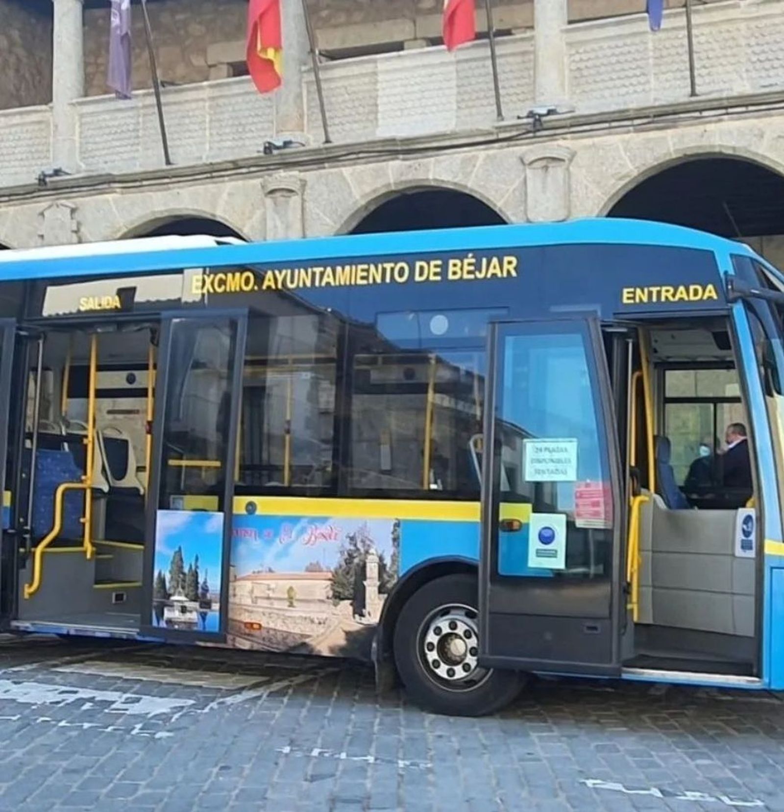 Bus urbano de Béjar. Foto vía Facebook Ayuntamiento de Béjar