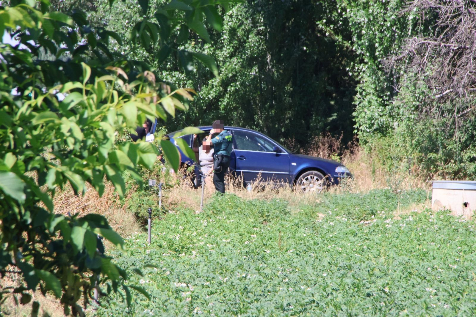 Guardia Civil en la carretera de Aldearrubia