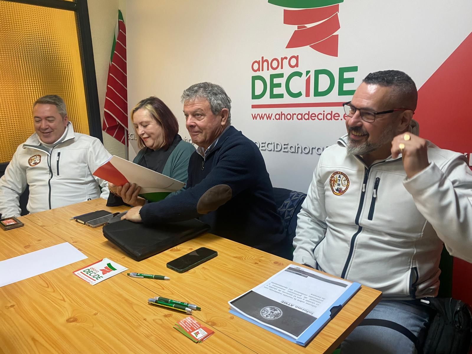 Casiano Sánchez, Nieves Trigueros, Manuel Fuentes y Marco Antonio Gómez en rueda de prensa