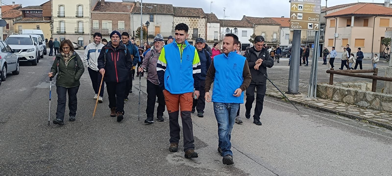 Marcha senderista en Vilvestre
