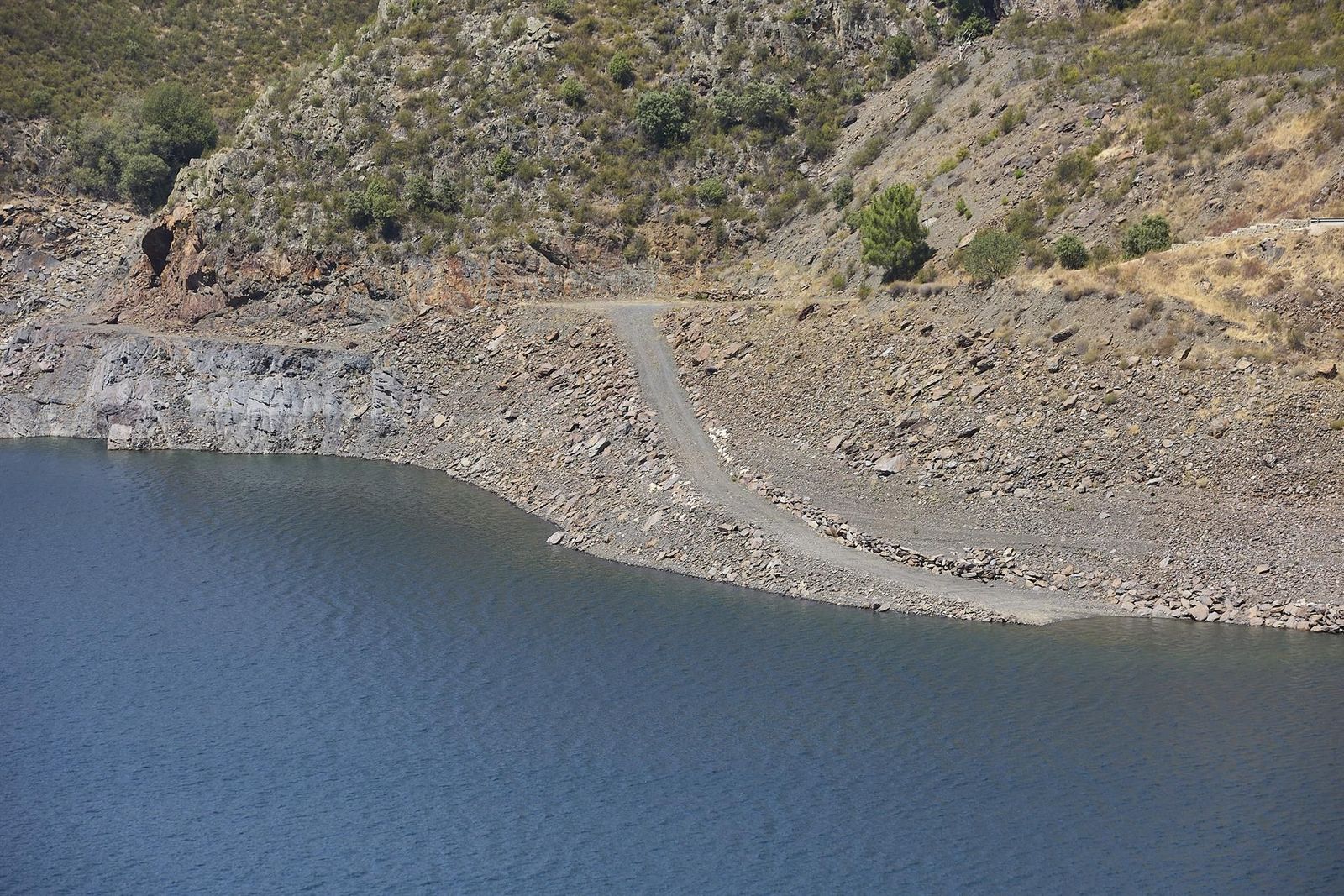 Vista del embalse del Atazar en el Berrueco, en El Berrueco, Madrid (España).   Jesús Hellín   Europa Press   Archivo