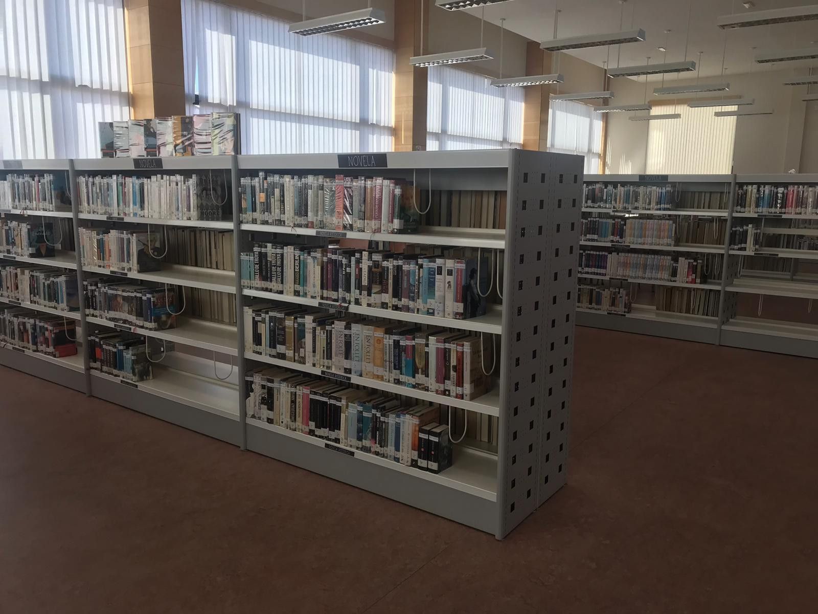 Sala adultos BIBLIOTECA