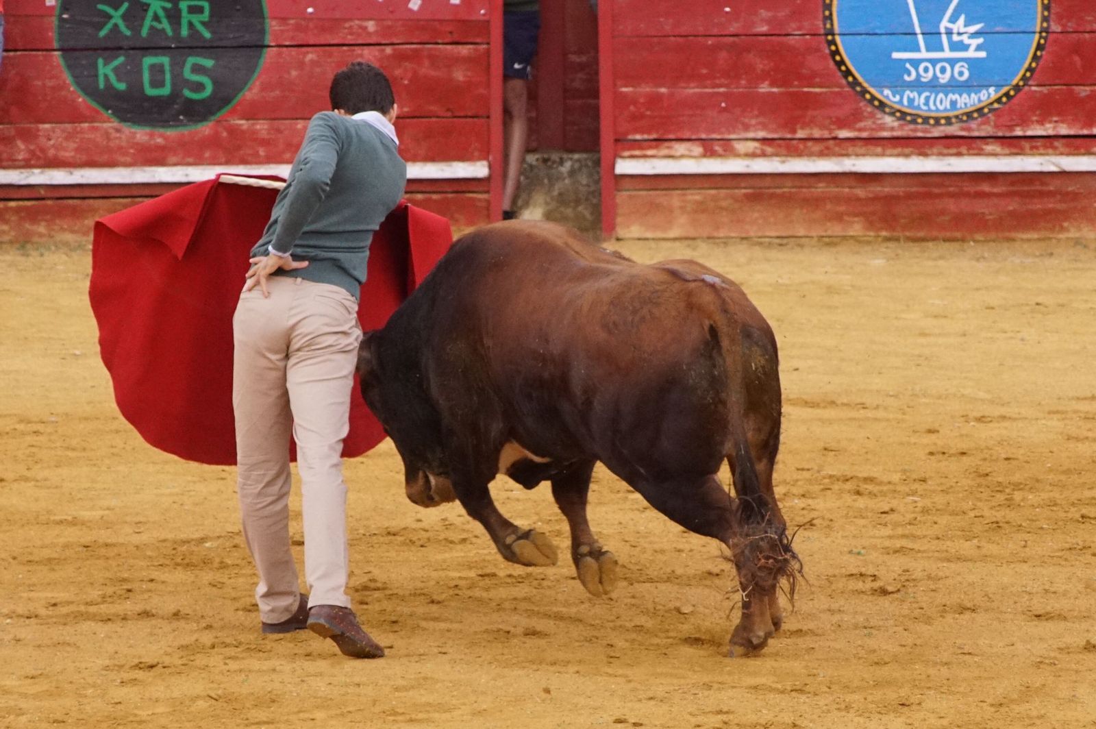 dd6606bd-4e87-4bd3-9a80-f53bbb89040c