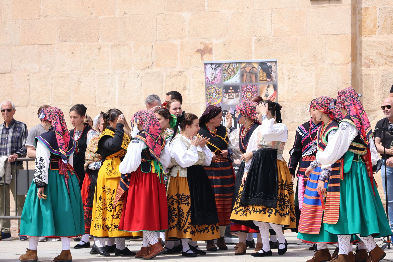 el-bolero-de-algodre-en-la-plaza-de-la-catedral-53