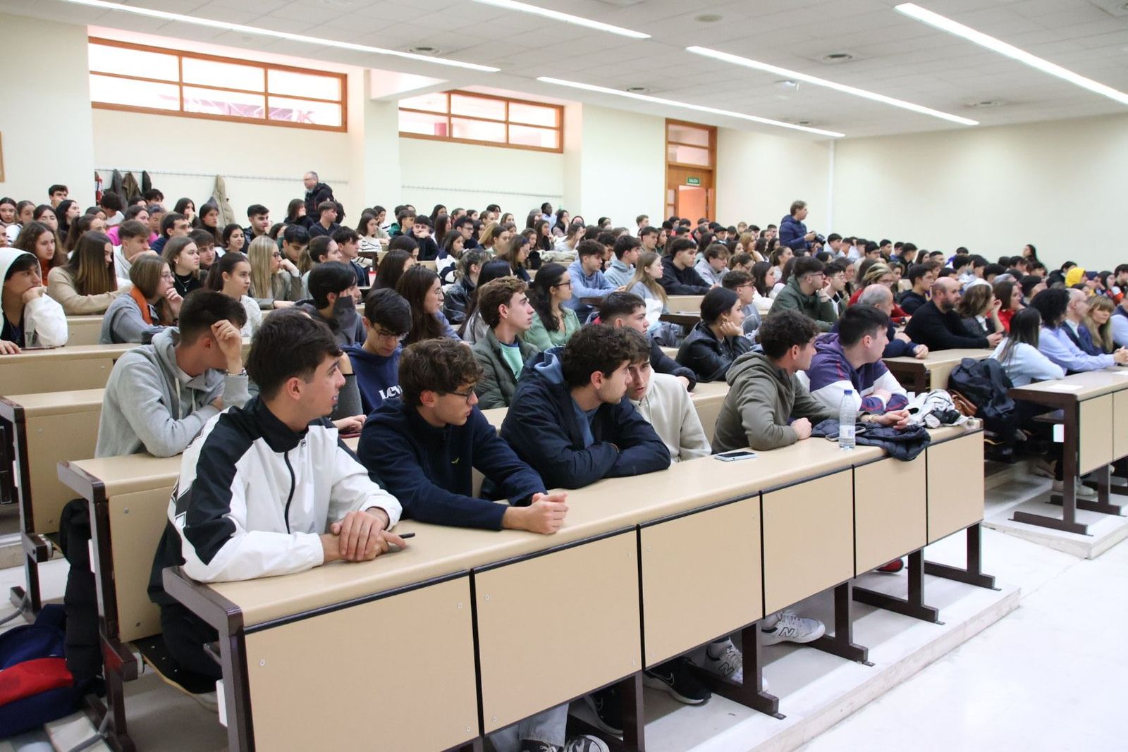 20231124122635-img-2568