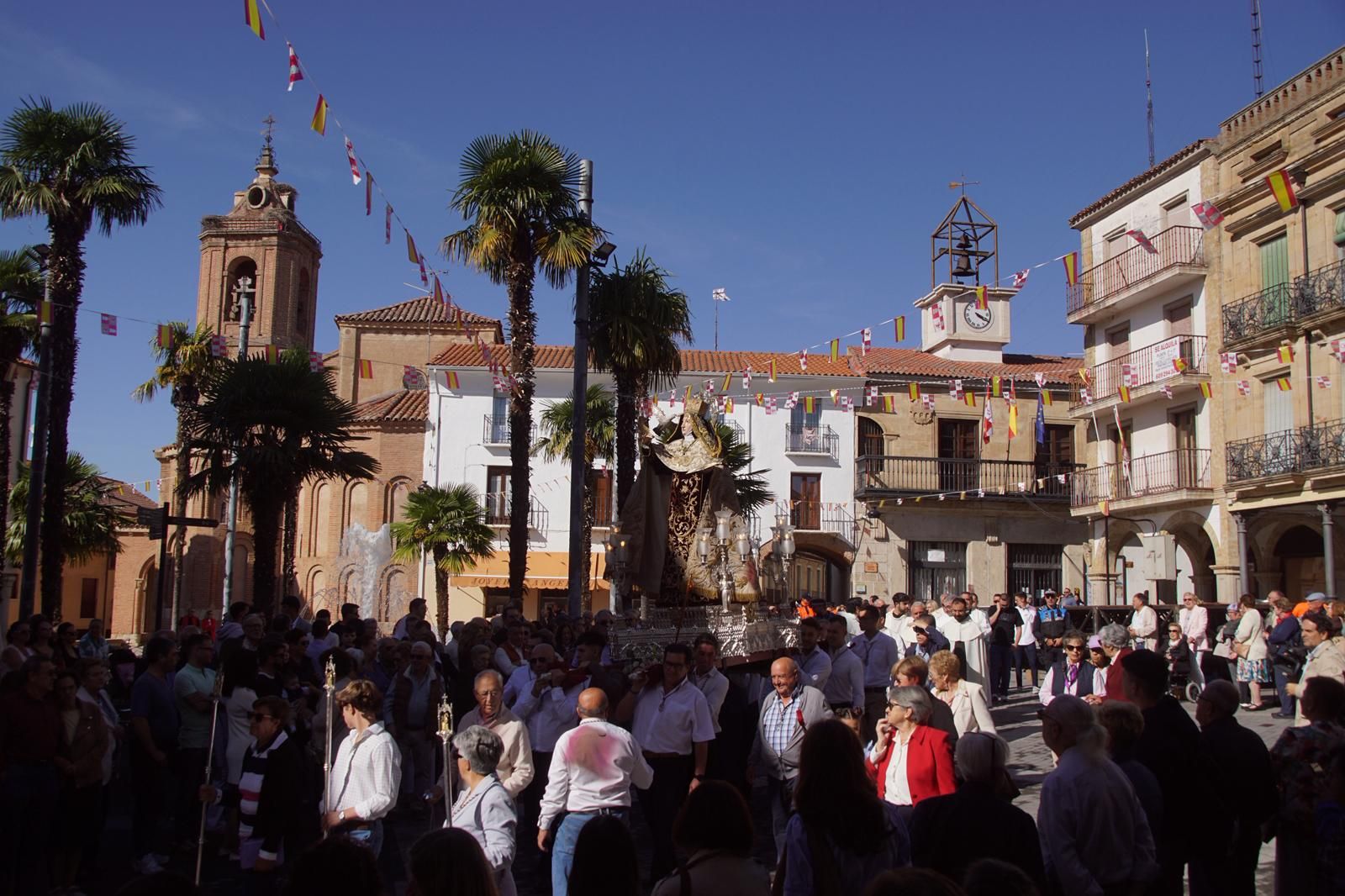 Salida procesión Santa Teresa en Alba de Tormes  (17).jpeg