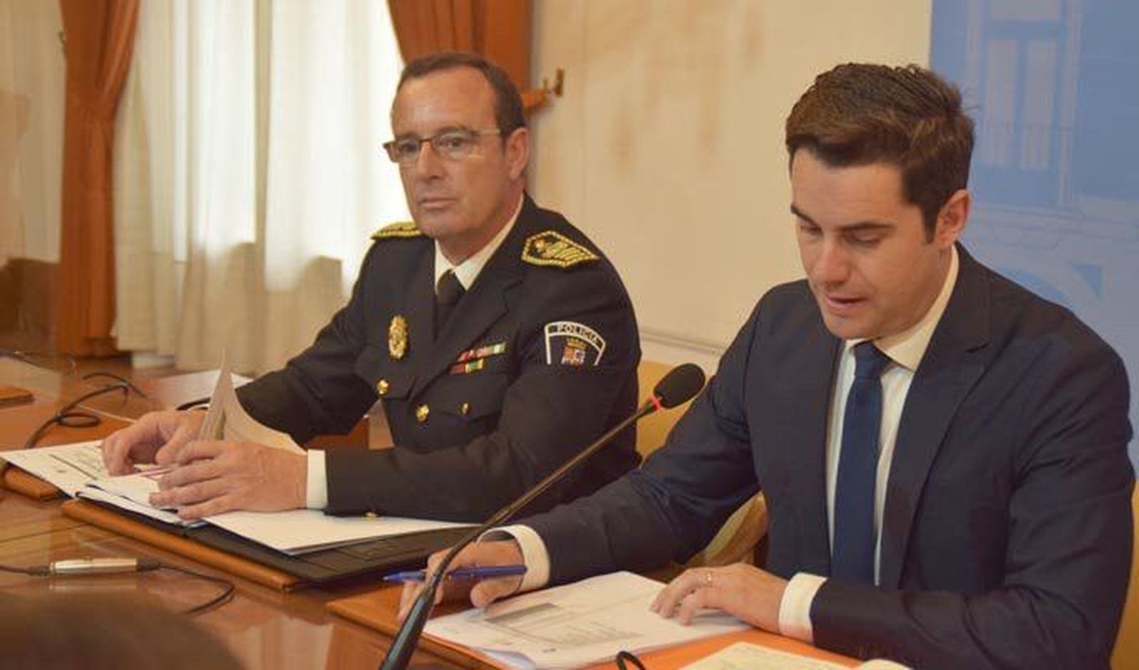 Más formación en violencia de género, materia turística y defensa animal