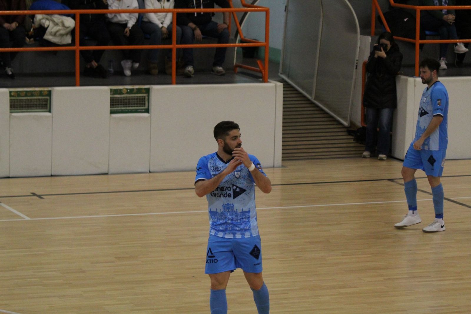 whatsapp-image-2025-03-02-at-20-08-58-1