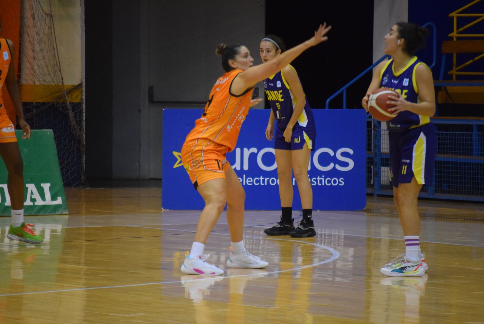 cd-zamarat-real-canoe-24