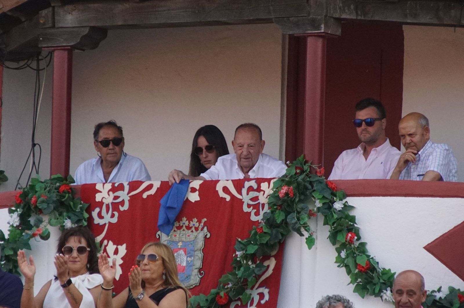 : Emilio de Justo y Diosleguarde cierran en hombros una feria de Guijuelo marcada por las despedidas de El Capea y Javier Castaño