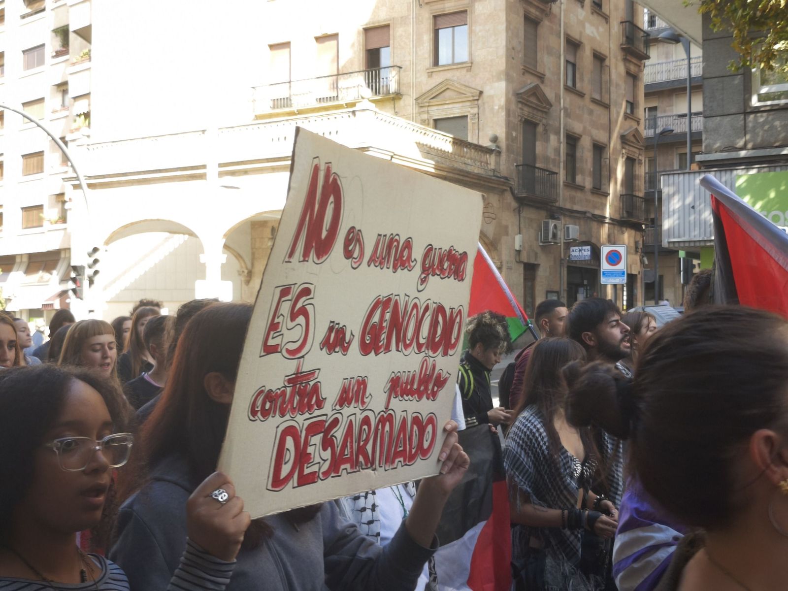Los estudiantes de Salamanca recorren Salamanca alzando la voz por Palestina