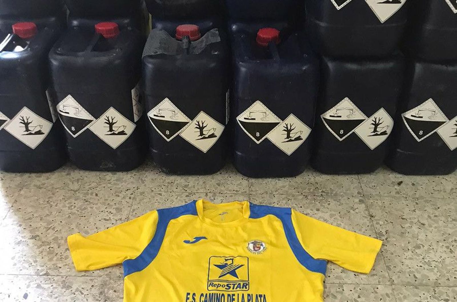 CF3DAEA6FE584CC5BD7C336A42DB9CF4bbb