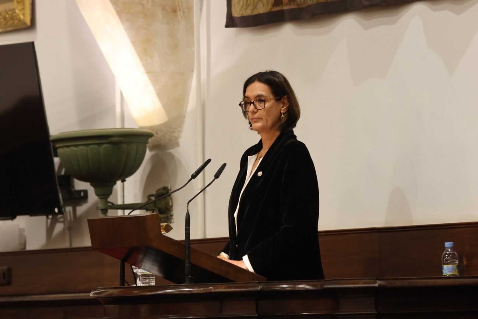 médica forense Sonsoles Castro ingresa en la Real Academia de Medicina de Salamanca