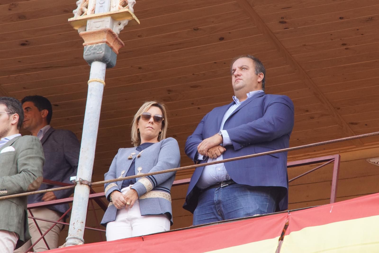 resumen-fotografico-del-ambiente-en-los-tendidos-de-la-glorieta-durante-la-corrida-concurso-22-de-septiembre-fotos-juanes-54